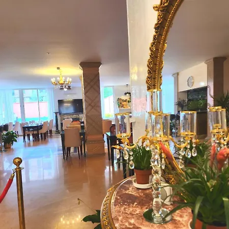 Royal Paris 3* Ивры-Сур-Сеине