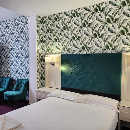 Royal Paris 3* Ивры-Сур-Сеине