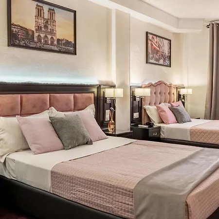 Отель Royal Paris