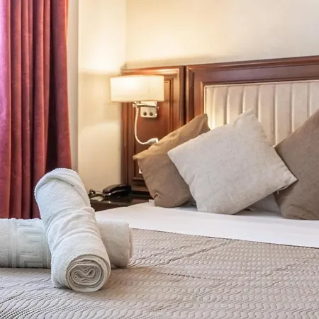 Royal Paris 3* Ивры-Сур-Сеине