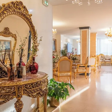 מלון Royal Paris 3*