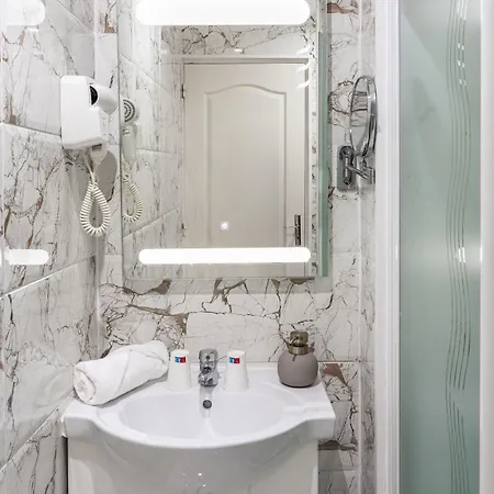 Royal Paris 3*